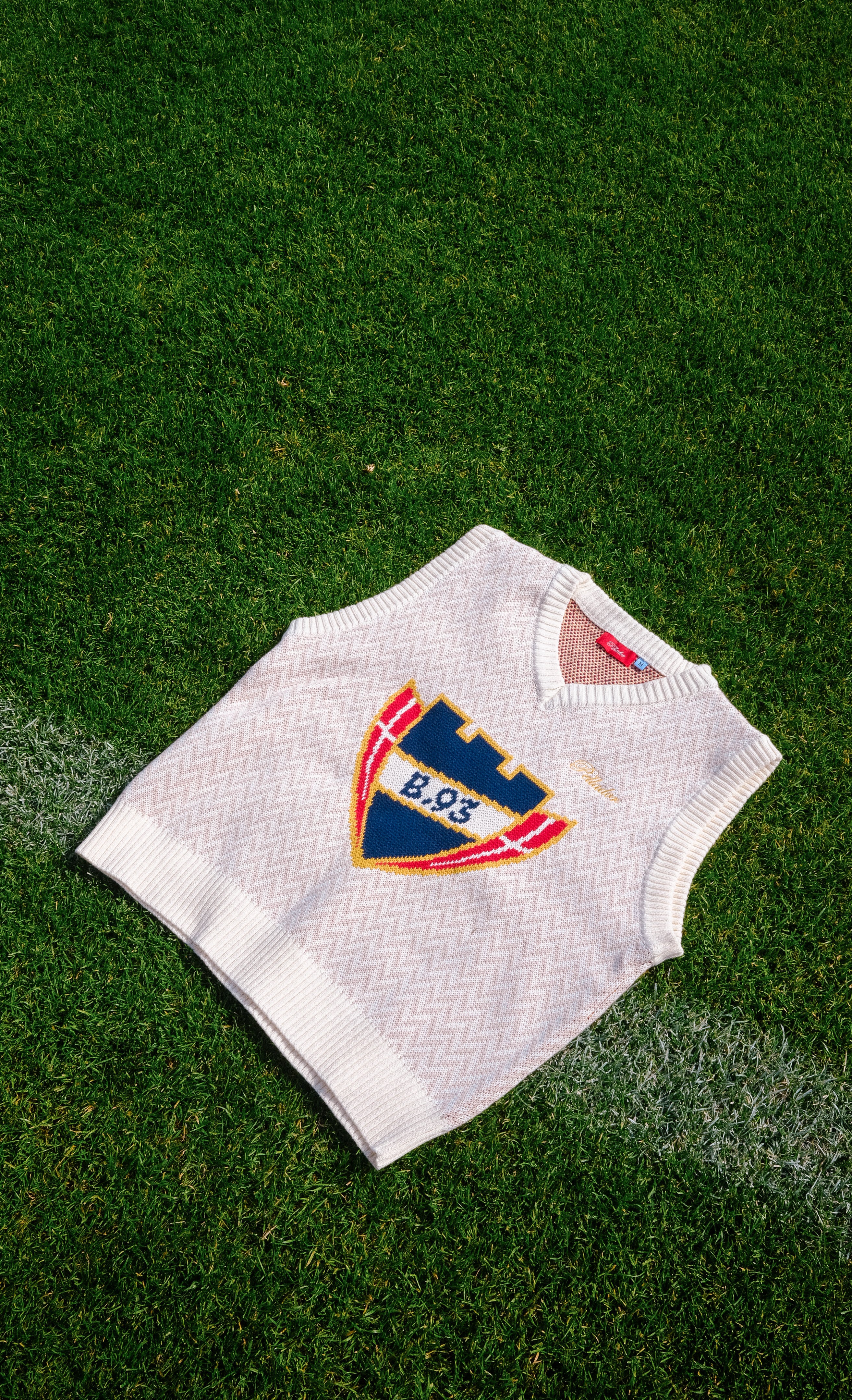 B.93 x Pellador: Logo Vest